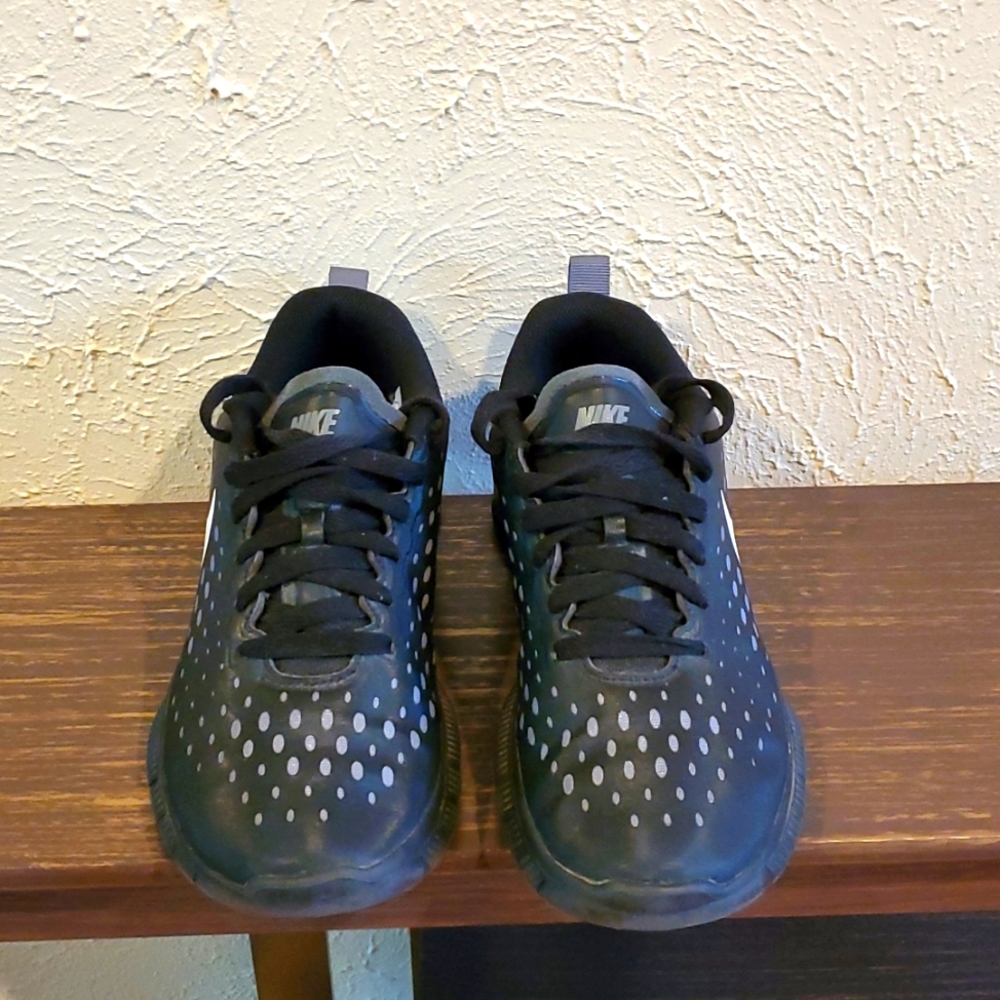 Nike Black and Gray Athletic Shoes